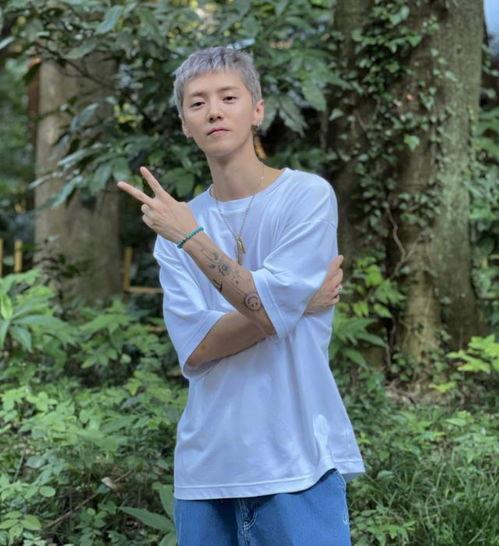 张小寒最新爆料男歌手,当红男歌手背后的故事